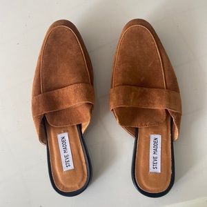 STEVE MADDEN MULES SLIP-ON